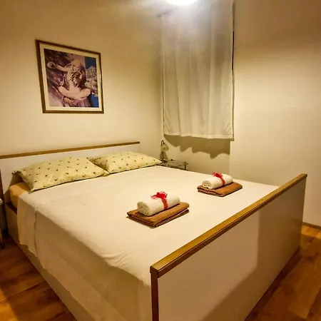 Apartment Nane Kastela